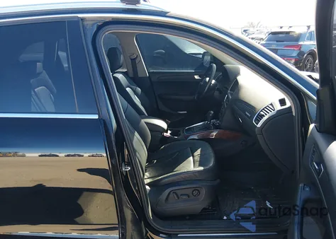 2010 Audi Q5 3.2 Premium из США, поврежденный, VIN WA1LKBFP8AA036676